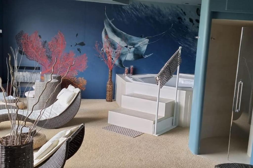 Incantevole Con Uso Piscina E Holiday home *
